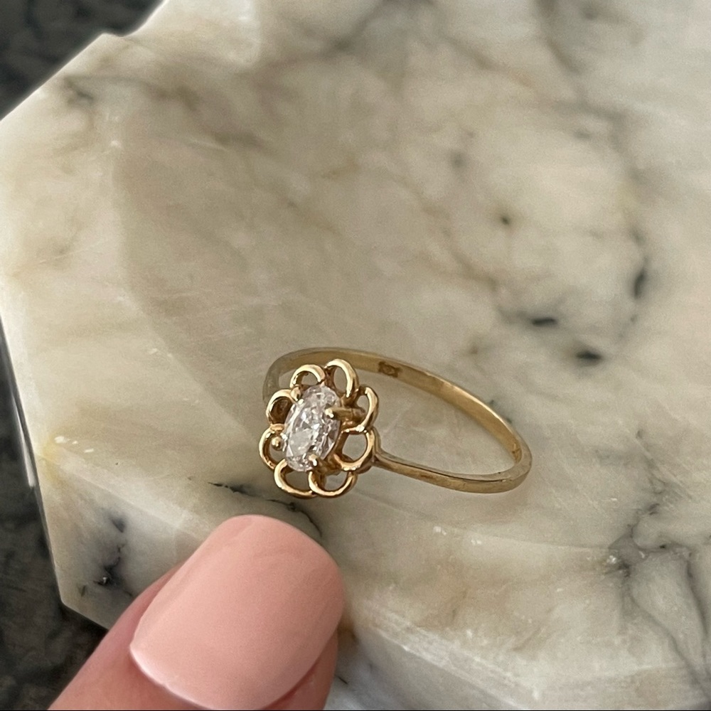 Solid 10K yellow gold vintage ring CZ cubic zirconia 90s minimalist 10 karat VTG - Picture 10 of 16